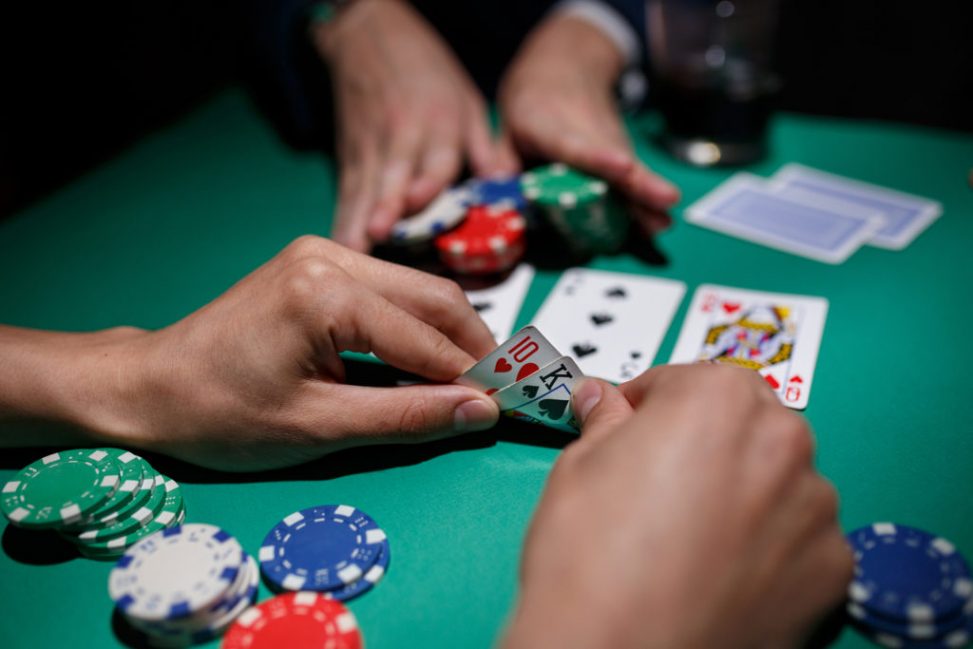 Playing Live Poker is Easier Than Online Poker